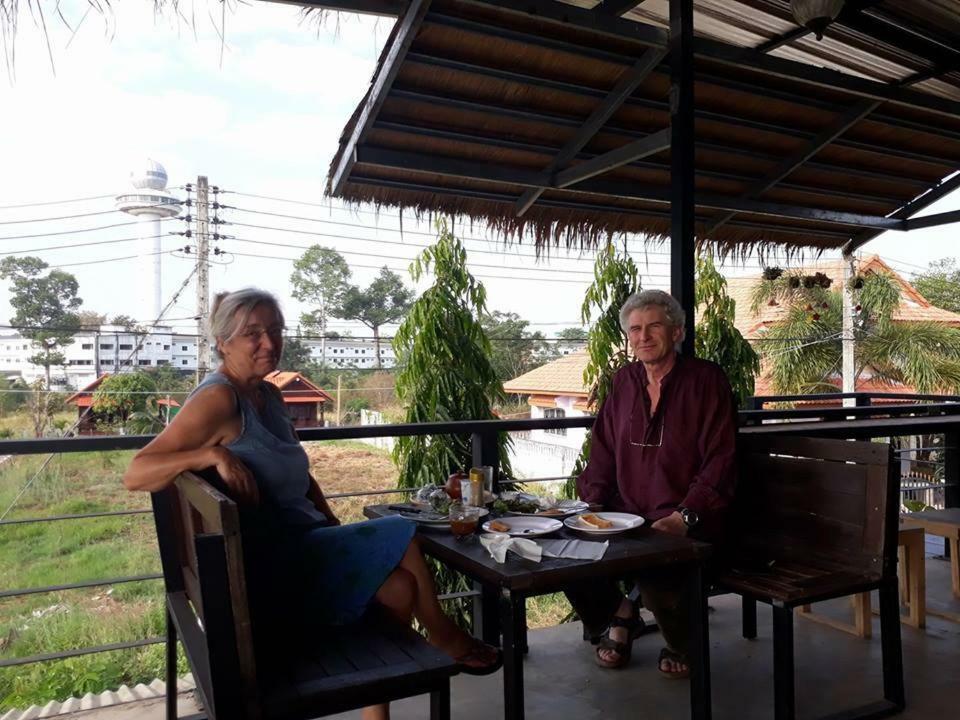 Baantung Homestay Mukdahan Extérieur photo